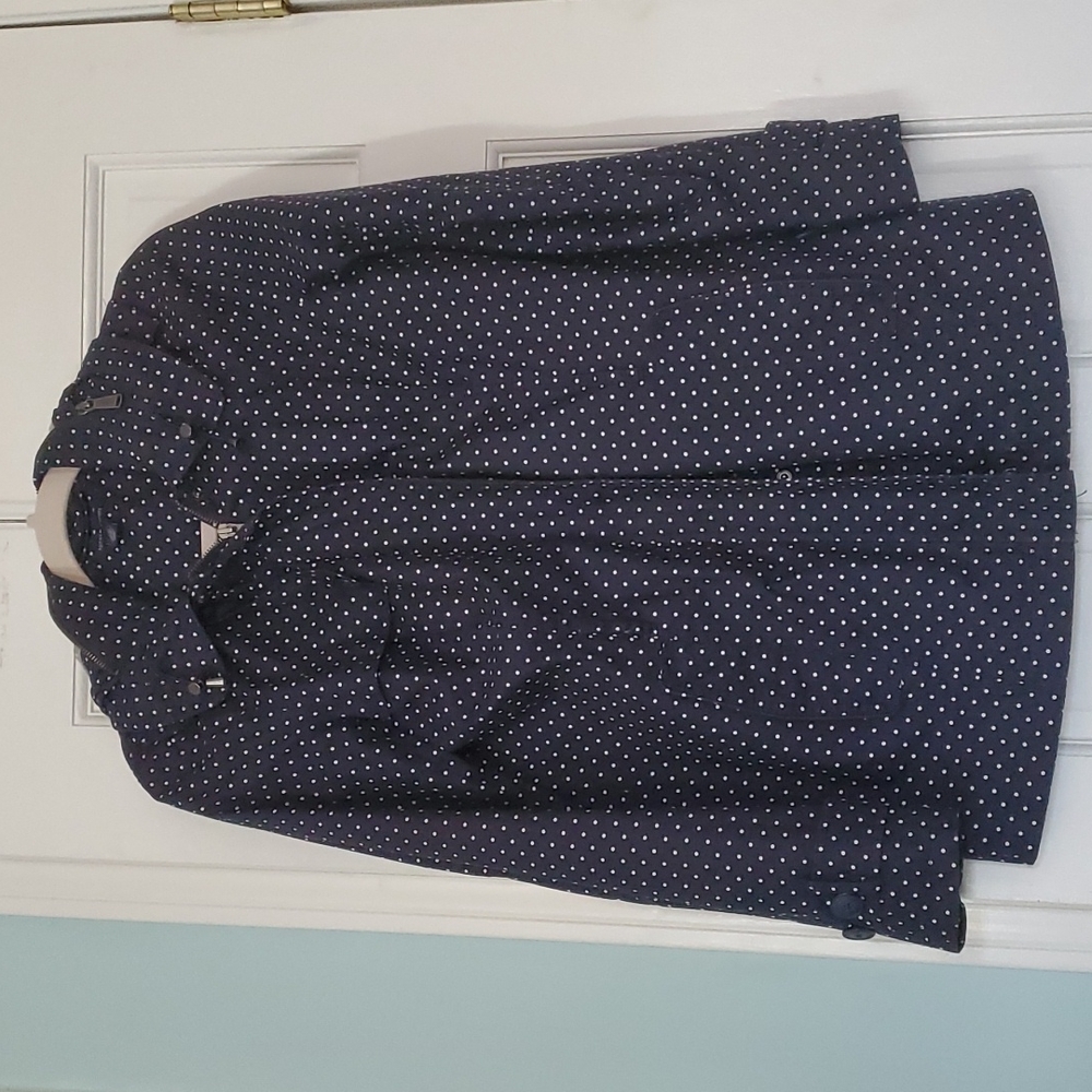 Navy/white hooded polka dot jacket